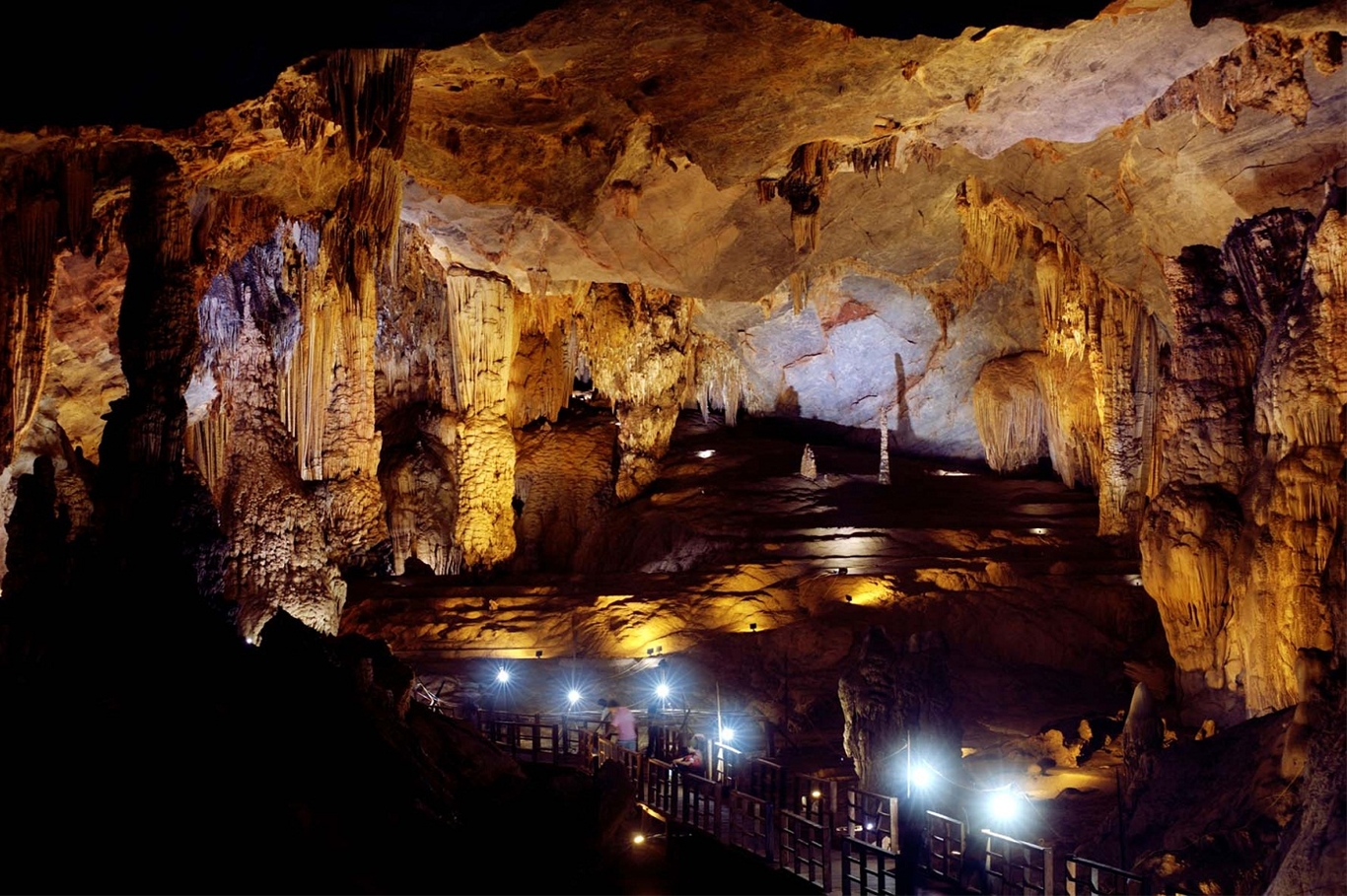 Thien Long cave