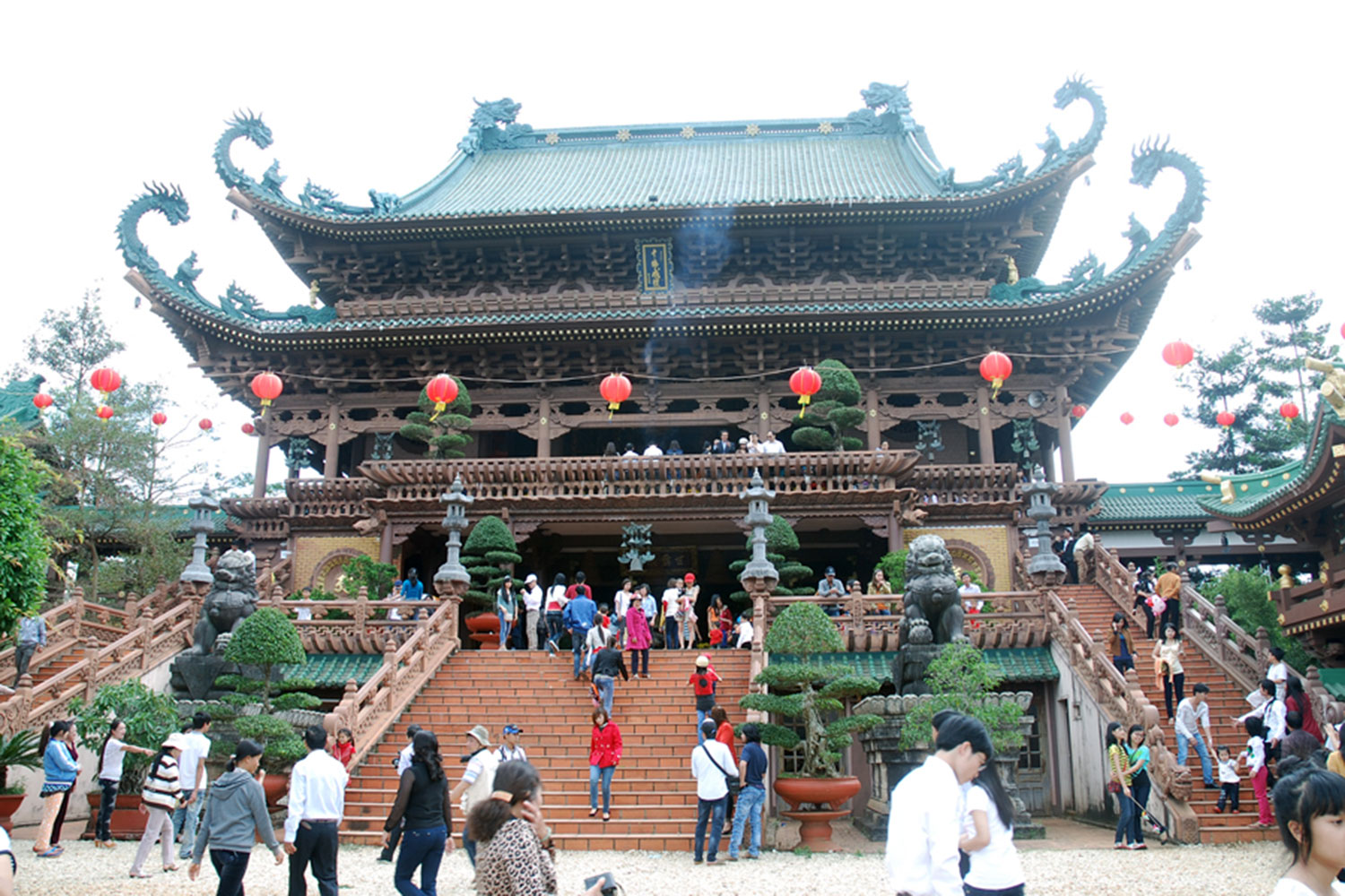 Tour to Huong Pagoda